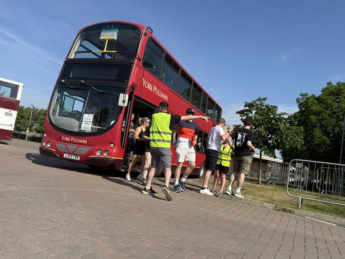 A very busy day for York Pullman today, transporting prospective future students to the University of York Open Day from York Station and Elvington Airfield.

 A big thank you to all of our drivers, engineers and office staff who worked extremely hard today.