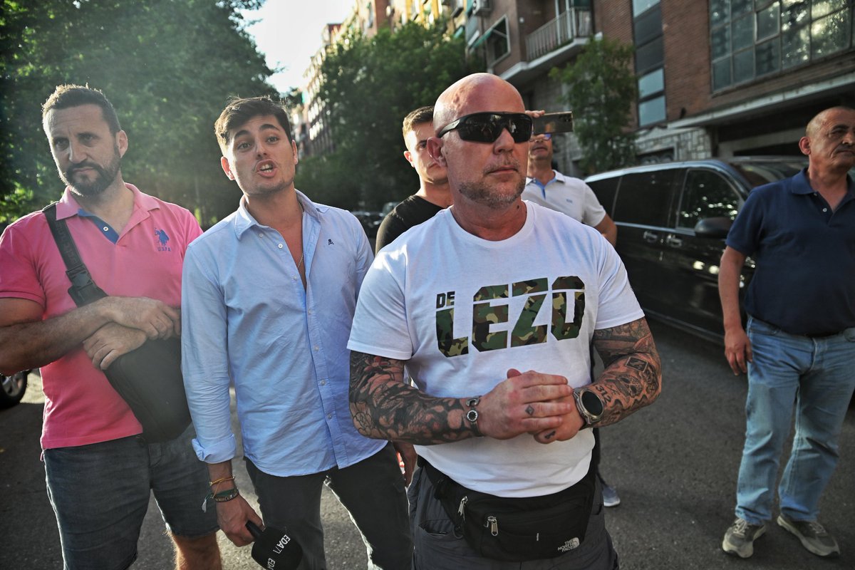 Los 6 de Zaragoza en la cárcel y estos escuadrones fascistas pueden venir a reventar actos de izquierda y no pasa nada.