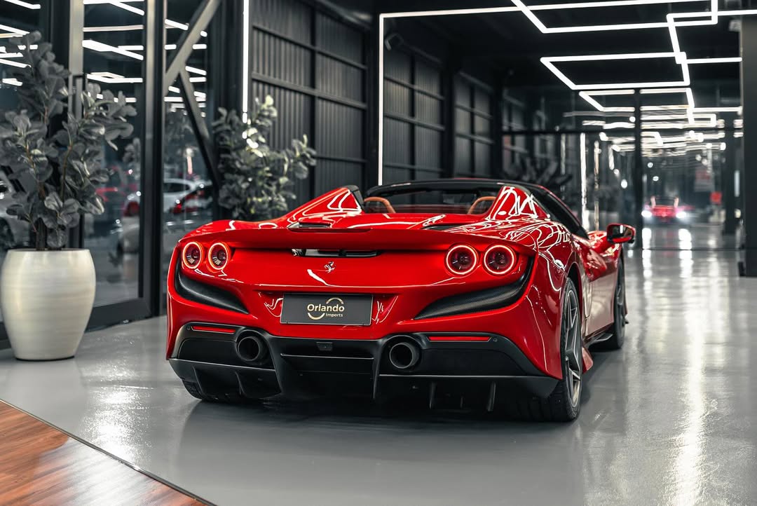 nocarcontext's tweet photo. FERRARI F8 SPIDER❤️❤️ https://t.co/spdraqXq6z