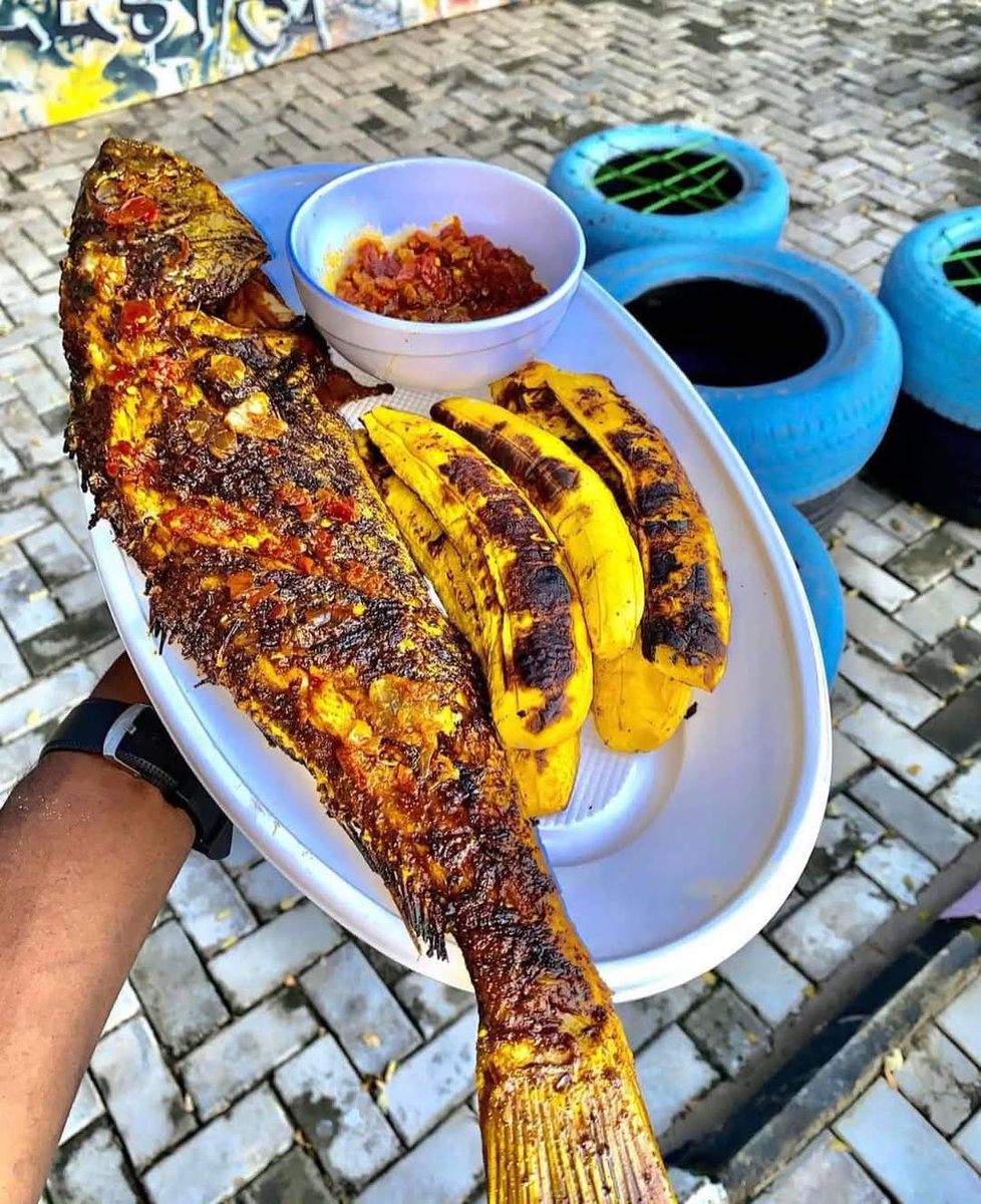 Munachi35's tweet photo. If I get you this for Dinner what will I get in return? https://t.co/CRAglH0R4B