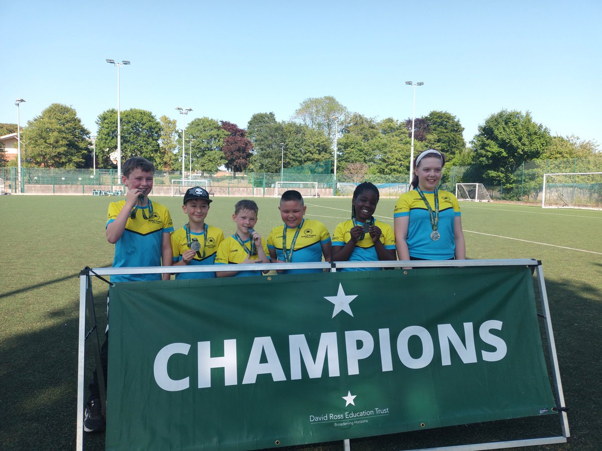 @MLeVoiDRET (@mrslevoipe_khpa) on Twitter photo Top 3 from today's @dretsport hockey competition <a href="/MAAcademySport/">Malcolm Arnold Academy Sport</a>
🥇<a href="/MAPrepSchool/">Malcolm Arnold Prep</a>
🥈<a href="/Eastfield_Acad/">Eastfield Academy</a>
🥉<a href="/BriarHillSch/">Briar Hill Primary School</a>
Well done to all winners!!
<a href="/agreenDRET/">Alex Green</a> Top 3 from today's @dretsport hockey competition <a href="/MAAcademySport/">Malcolm Arnold Academy Sport</a>
🥇<a href="/MAPrepSchool/">Malcolm Arnold Prep</a>
🥈<a href="/Eastfield_Acad/">Eastfield Academy</a>
🥉<a href="/BriarHillSch/">Briar Hill Primary School</a>
Well done to all winners!!
<a href="/agreenDRET/">Alex Green</a>