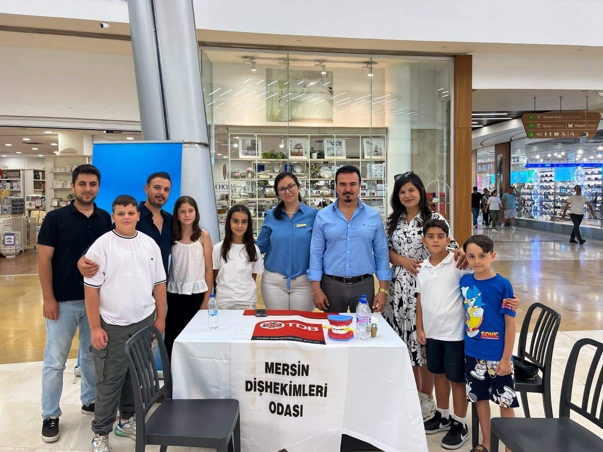 Müdürlüğümüz ile Mersin Diş Hekimleri Odası arasında imzalanan 📌"Ağız ve Diş Sağlığı Eğitimi ve Etkinliği Okul Sağlığı Hizmetleri İş Birliği Protokolü" kapsamında bir farkındalık etkinliği gerçekleştirildi.

✅Mersin Diş Hekimleri Odası'ndan eğitim alan 
📍Yenişehir Aliye Pozcu