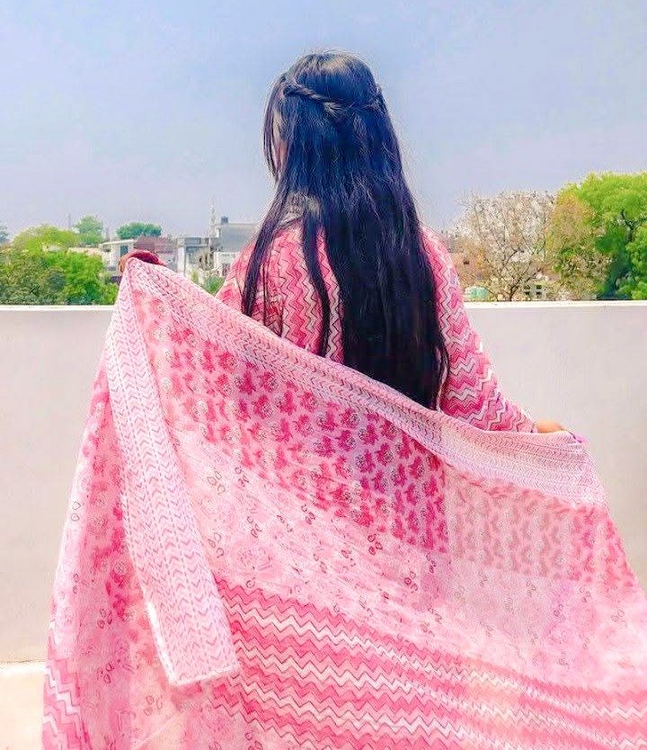 Good night 
हम इसीलिए भी नहीं बिगड़े बिगड़ने की उम्र में क्यूंकि 
     हमारे मां बाप ने हम पर पाबंदियां नहीं लगाई
                     हम पर विश्वास किया..