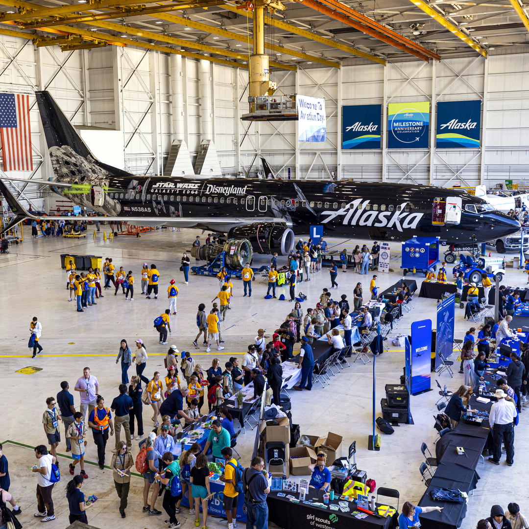AlaskaAir's tweet image. The future of aviation starts here. ✈️ At SEA, PDX & SFO, we welcomed future aviators behind the scenes, sparking curiosity, confidence & connection. We’re honored to play a small part in helping the next generation soar.
Learn more: bit.ly/4neZ61y
