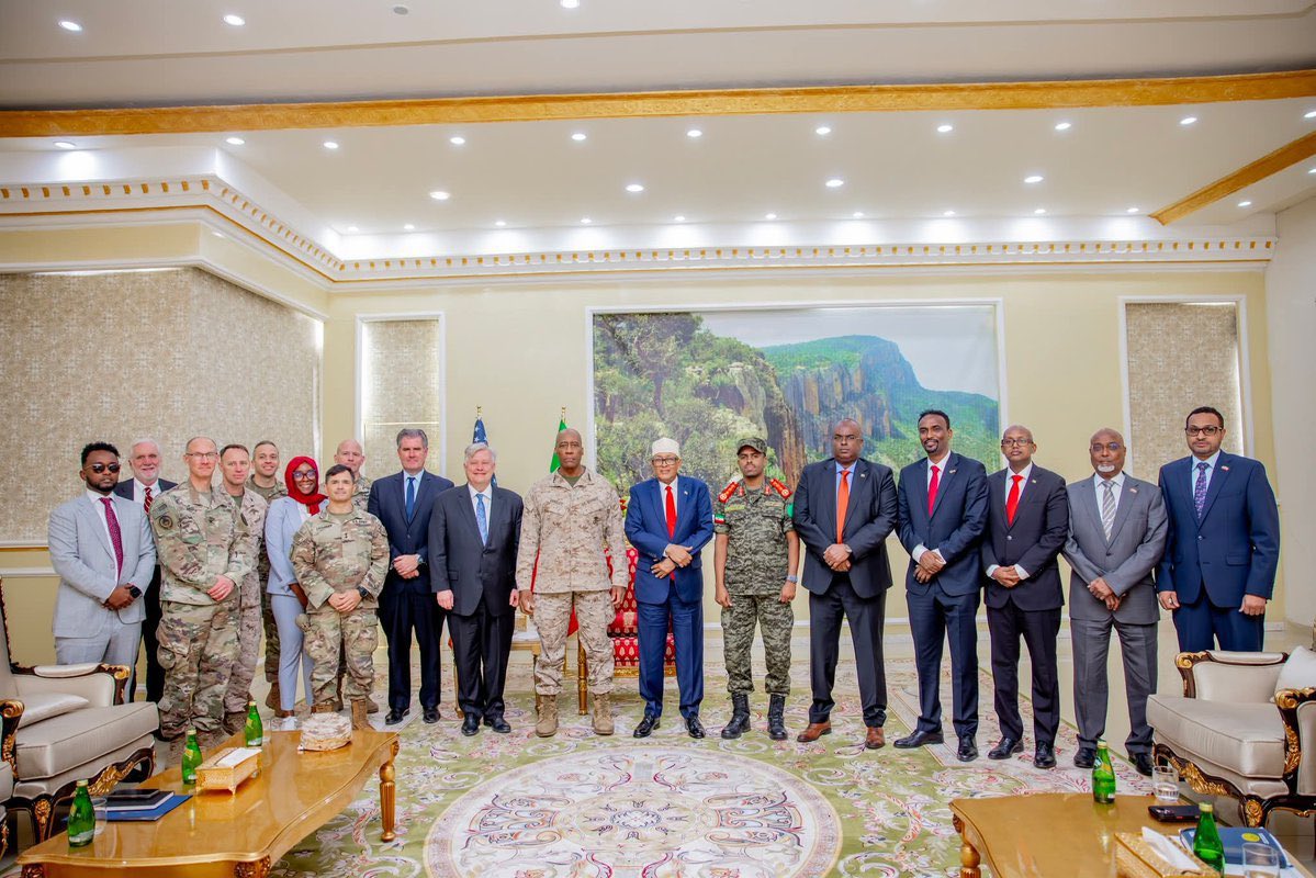 U.S. Ambassador to Somalia visiting #Hargeisa Somalia 🇸🇴 😆
