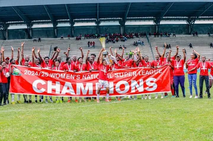 Kayole Starlets players have been locked out of their clubhouse, leaving those from outside Nairobi stranded with no bus fare to return home.

Club officials have gone silent and are no longer responding to calls.

#FootballKE