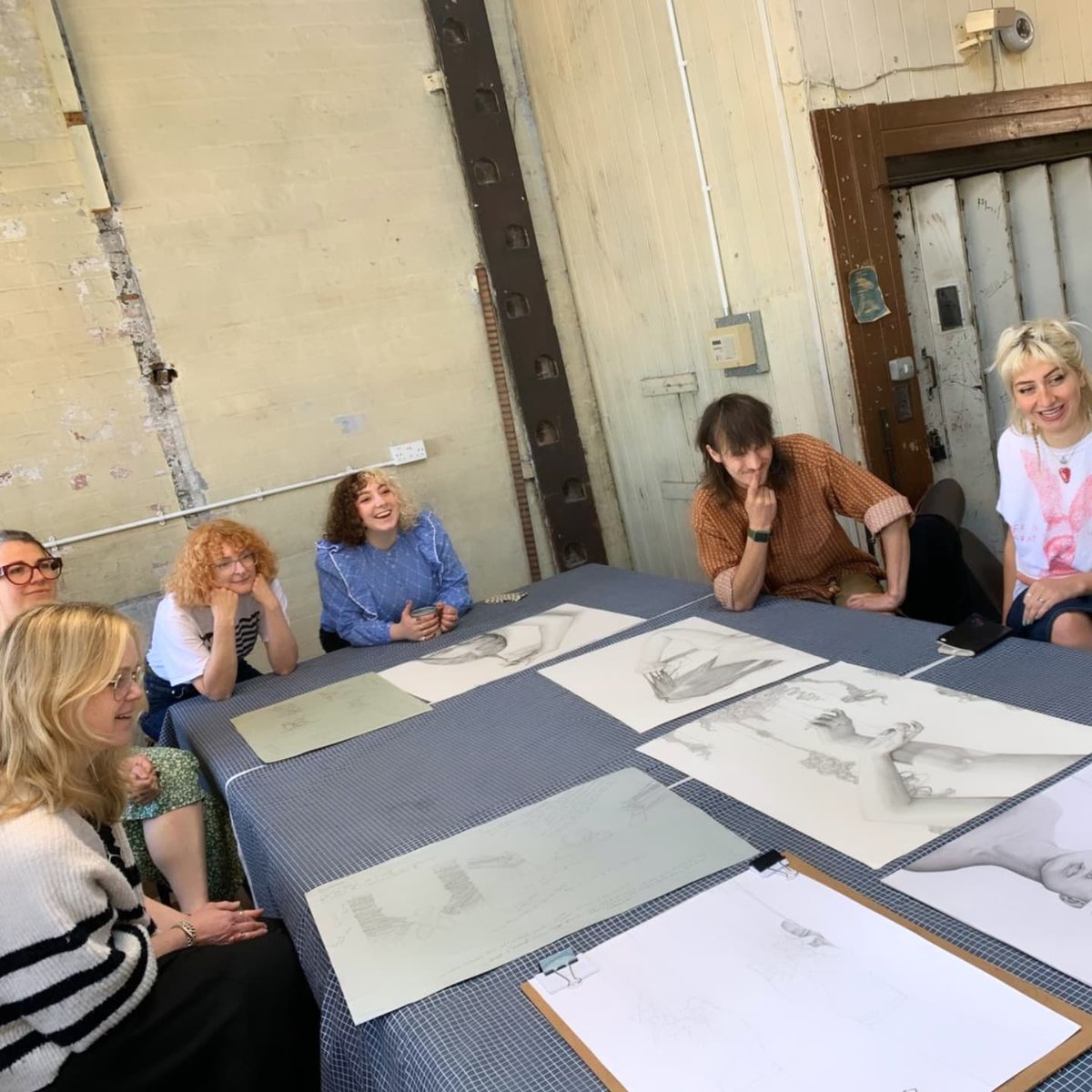 I had my very first Art Crit at Sunny Bank Mills. A collaboration between Assembly House Leeds and Sunny Bank Mills where artists from each organisation present their works.
I had an amazing time presenting my work and received insightful, valuable advice
 🌻😀