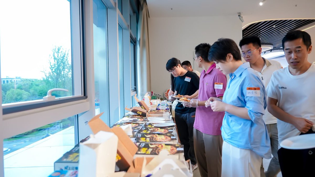 looter478's tweet image. Still buzzing from yesterday’s Hangzhou event! 🇨🇳✨
The passion, warmth &amp;amp; curiosity of the CN Web3 community blew us away.
This marks an incredible start to OpenLedger’s journey in China.
Big thanks to all the builders &amp;amp; believers who made it unforgettable! 💥
#OpenLedger #Web3CN