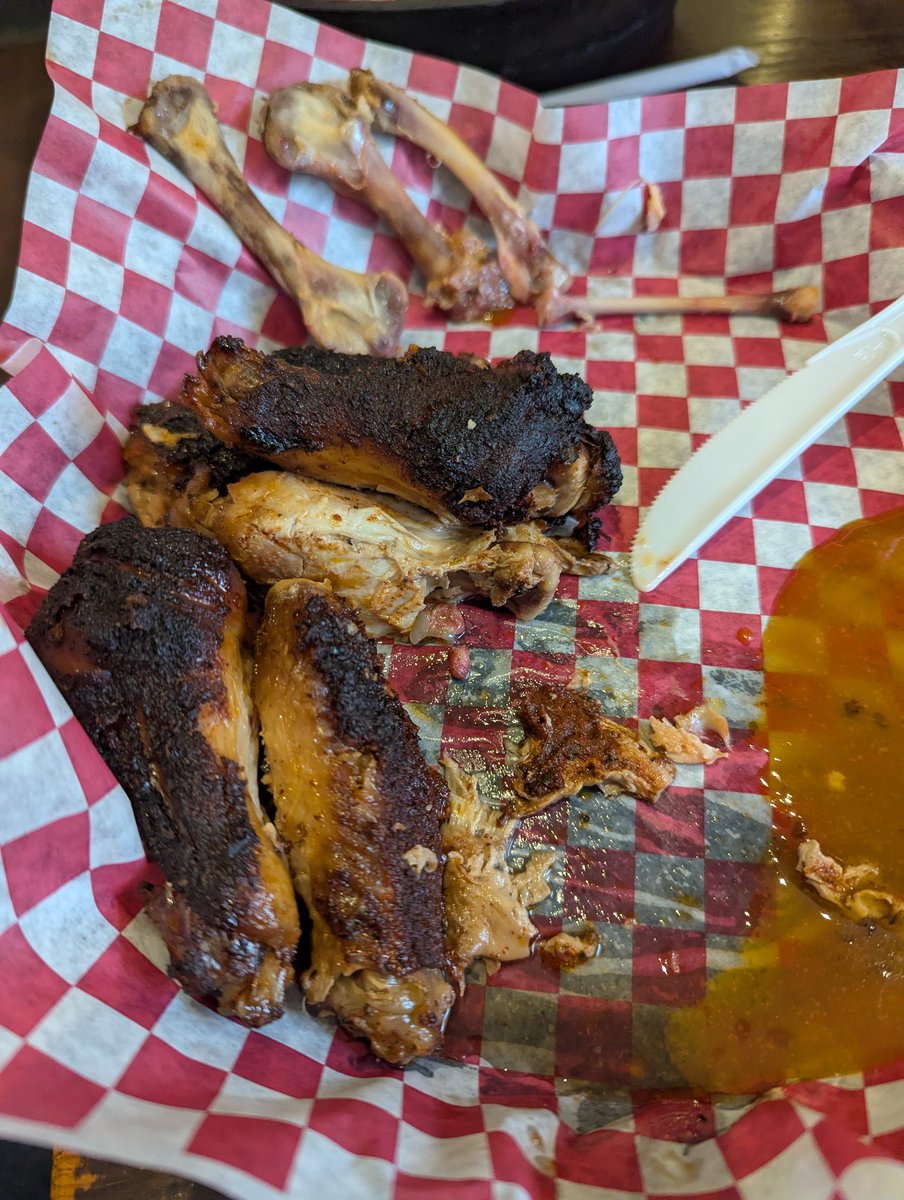 Smoked wings and gold sauce