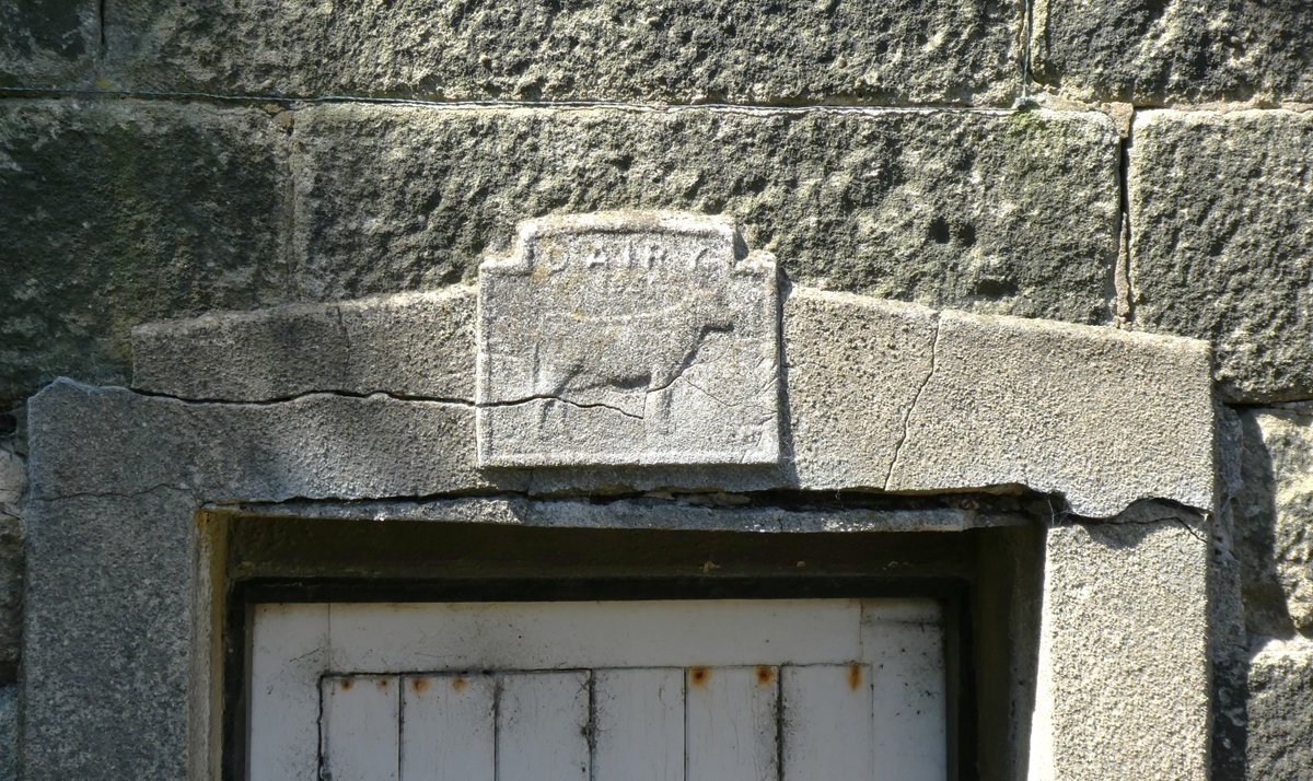 YorksVernacular's tweet image. #AdoorableThursday A dairy door in Mankinholes, Calderdale, West Yorkshire.
