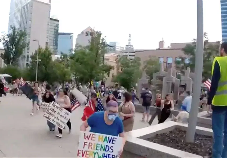 bmullahy2news's tweet image. New: @SimGillDA gets three day extension for Arturo Gamboa, man with long gun, arrested after SLC protest shooting. Gambo has not been charged, at least not yet, and police said he did not fire.