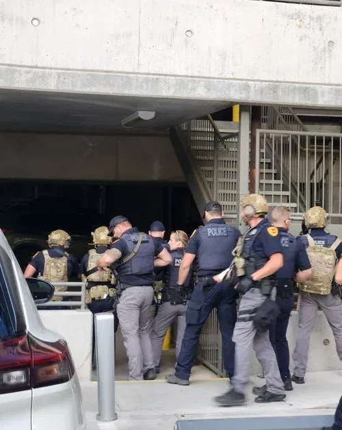bmullahy2news's tweet image. New: @SimGillDA gets three day extension for Arturo Gamboa, man with long gun, arrested after SLC protest shooting. Gambo has not been charged, at least not yet, and police said he did not fire.