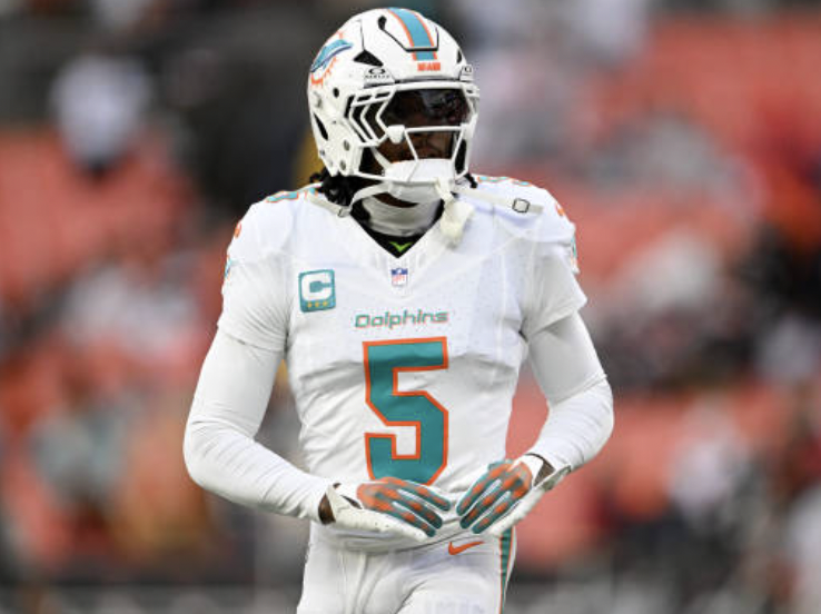Fins fans, would you agree that it is better to eat more of Jalen Ramsey's guaranteed $24 million salary if it meant recovering a third round pick from the Steelers?