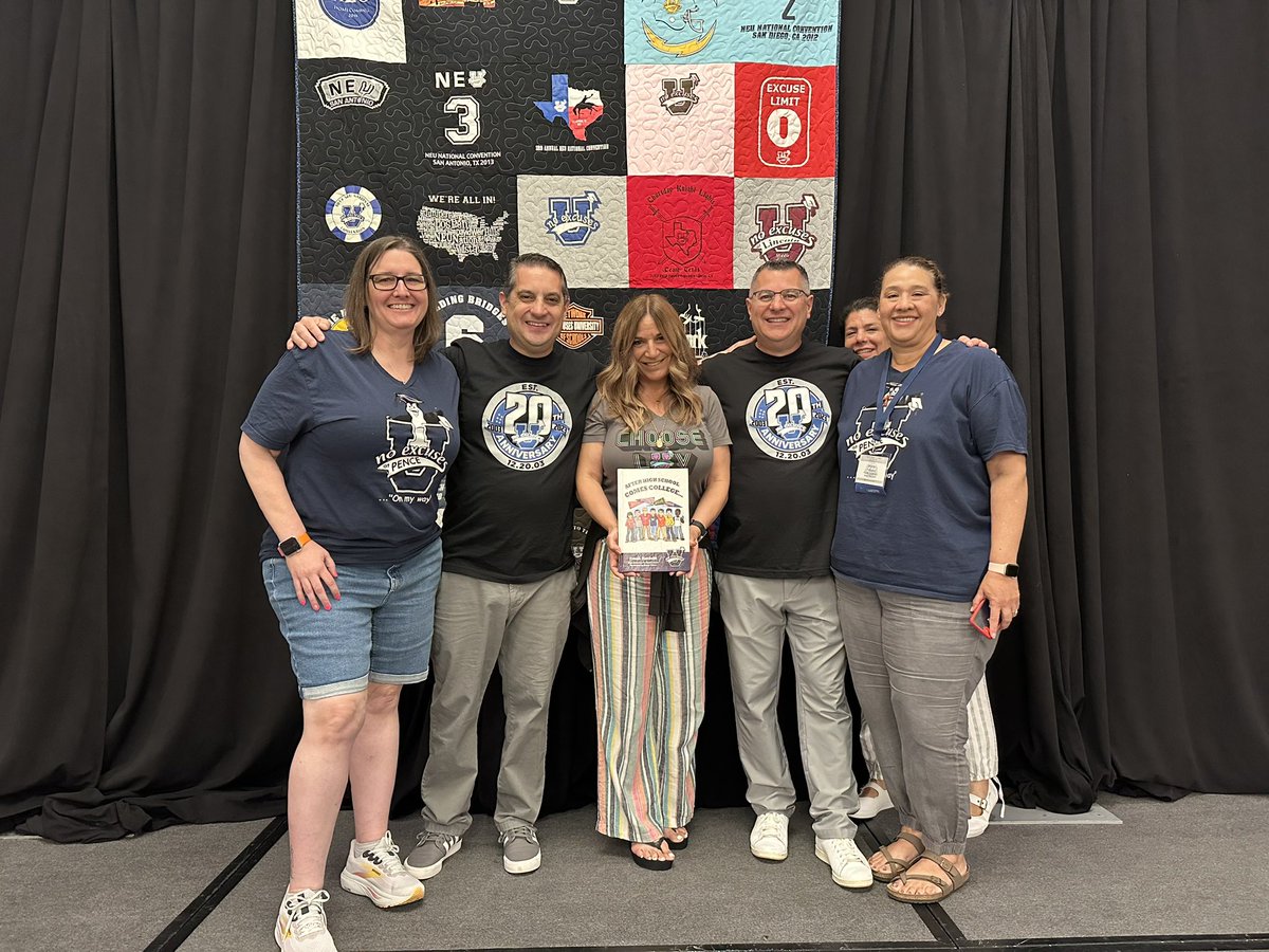 penceSBUSD's tweet image. Professional Learning with an amazing Pence Team at the 2025 NEU NationalConvention. Preparing students for college or career ready. @sbusd_news #pencepenguins #sbusddreambuilding