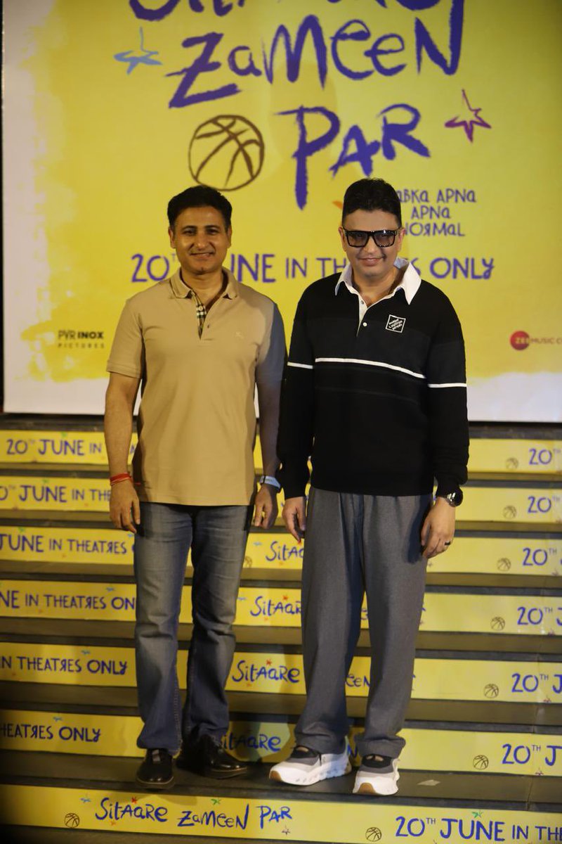 BollySpice's tweet image. #BhushanKumar &amp;amp; #ShivChanana stepped out to cheer on their friend #AamirKhan at the #SitareZameenPar screening!