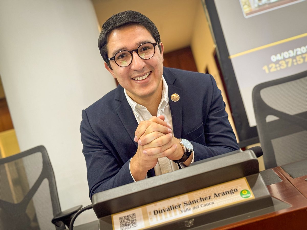 ¡Hoy en Comisión I celebramos un gran avance para Colombia! 

Aprobamos en primer debate #ReformaICETEXYA para modernizar el financiamiento de la educación superior garantizando oportunidades reales para los jóvenes. 

También un paso histórico con la aprobación de la #LeyTrans,