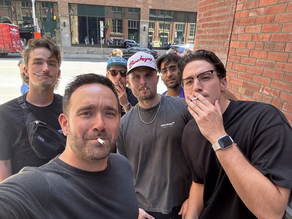 🇨🇦 <a href="/RyanSura18/">Ryan Sura</a> <a href="/SandyPlashkes/">Sandy Plashkes</a>