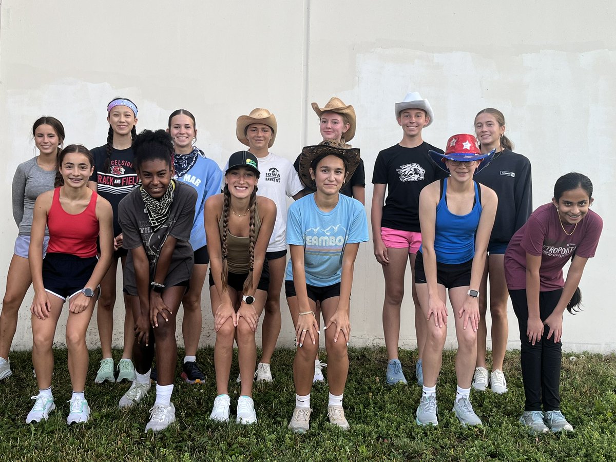 Howdy, buckaroos! Way to go on week #3 of summer training!