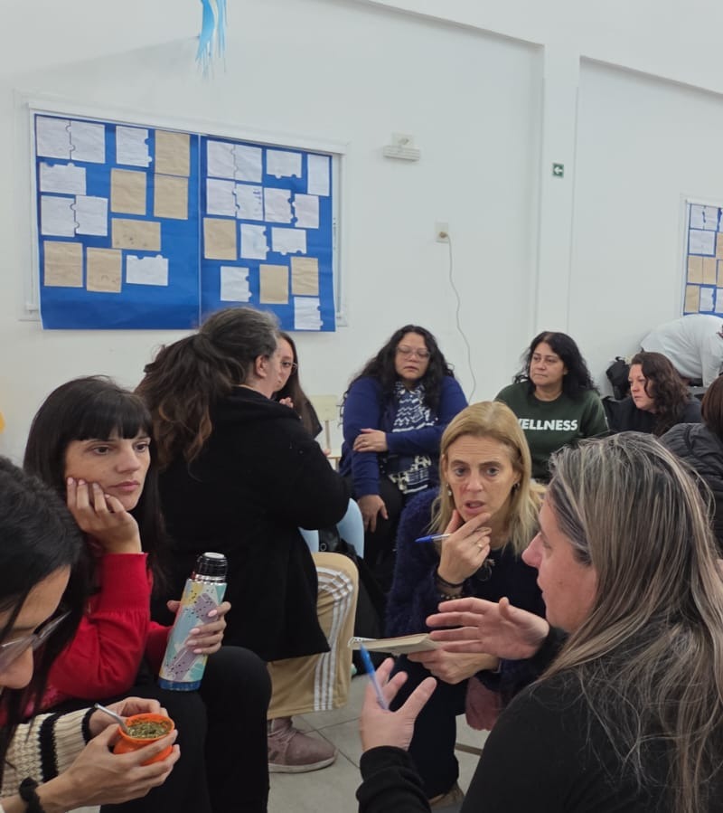 Municipalidad3F's tweet image. ✏️🧮 Seguimos trabajando en nuestro Programa de Alfabetización en #3F y, junto a @FundacionVarkey, cerramos el primer módulo de formación con familias para potenciar la educación, inclusión y desarrollo de los niños. 

¡Avanzamos de la mejor manera! 🙌
#QueEntiendanLoQueLean