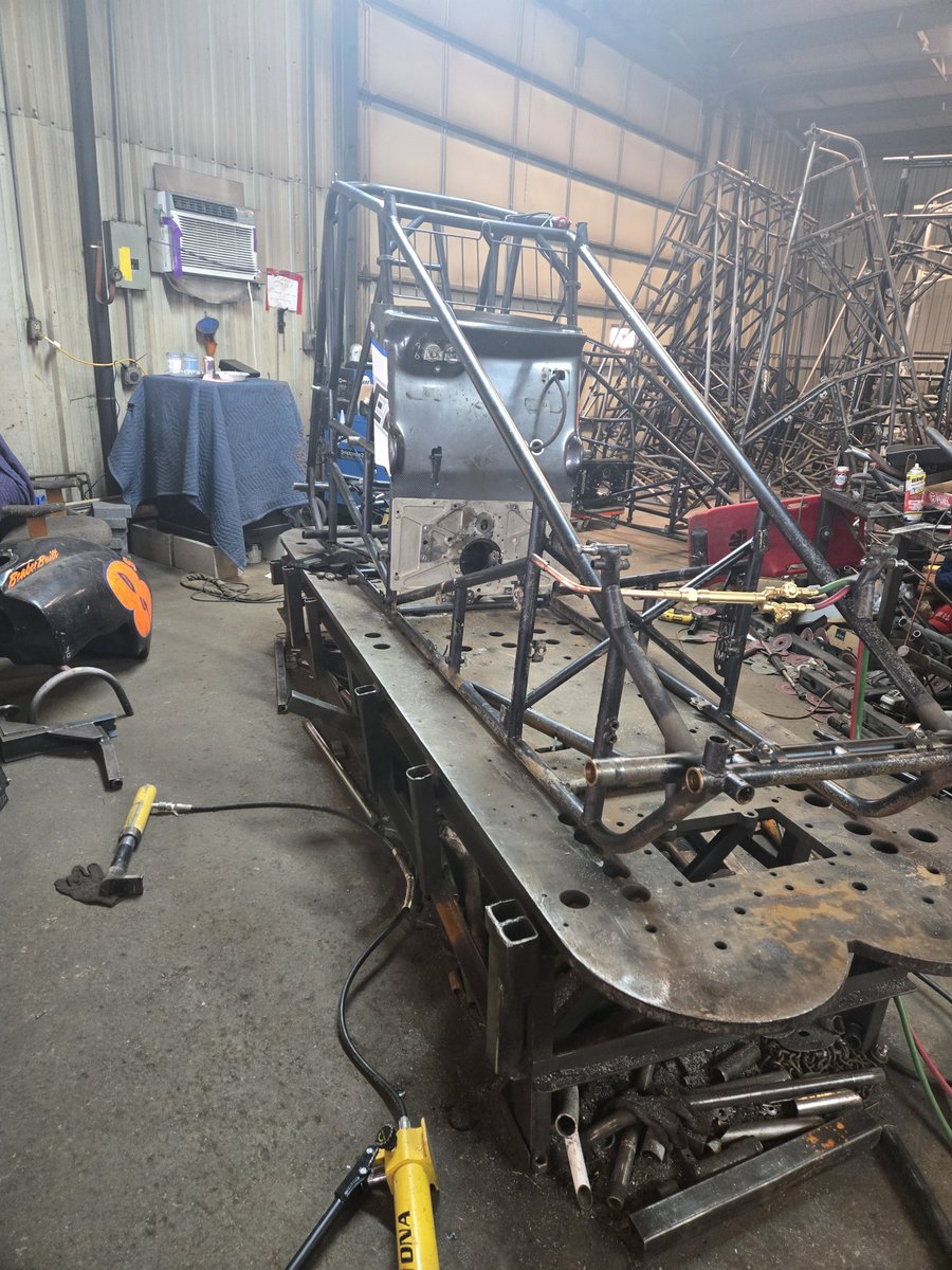 Speedweek work continues today. Everything was rolling smooth for everyone then all at once, BAM

Blessed to be busy and have amazing customers!