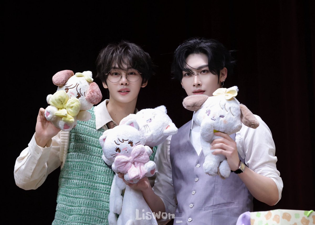 250315

#RICKY #리키 #김규빈 #제로베이스원 #ZEROBASEONE #Shimkongz #심콩즈