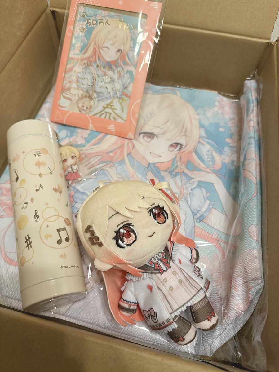 #音乃瀬奏 
奏ちゃん50万人記念グッズ届いた！！
受験勉強中ながら影で応援してます…！！