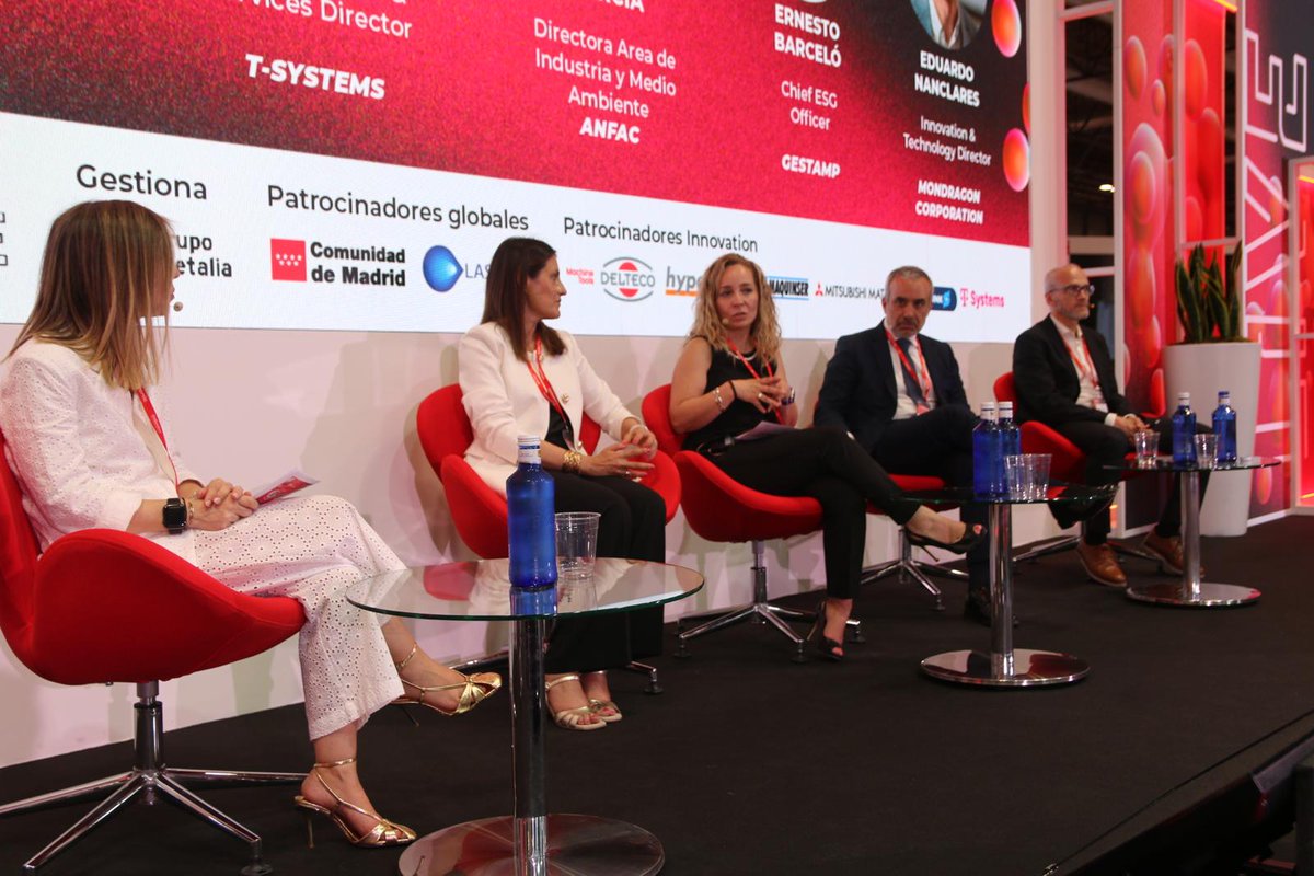 IndustryTalksES's tweet image. 🔴#industryLIVE | Auditorio principal: Mesa sobre automoción 👉🏼 &apos;&apos;Catena X Hub España: el espacio de datos que mueve la automoción&apos;&apos;, con @sernauto, @TSystems_Iberia, @AnfacAutomovil, @gestamp_es
 &amp;amp; @enMONDRAGON en @IndustryLive_ 🚀