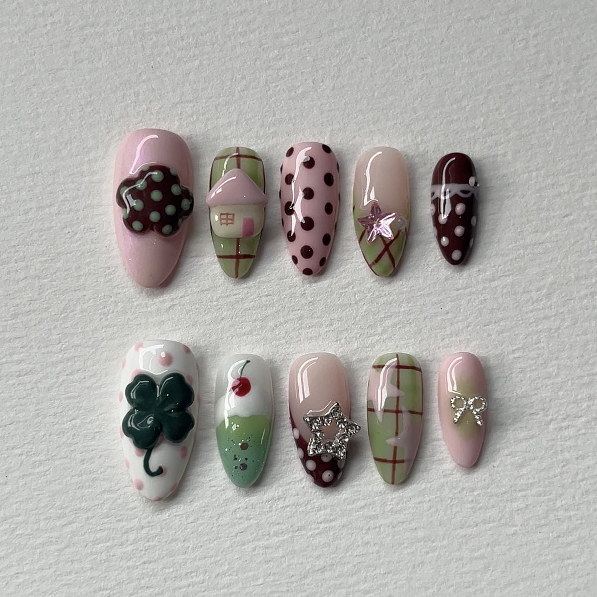 Mitten Kitten | Press-on Nails tweet media