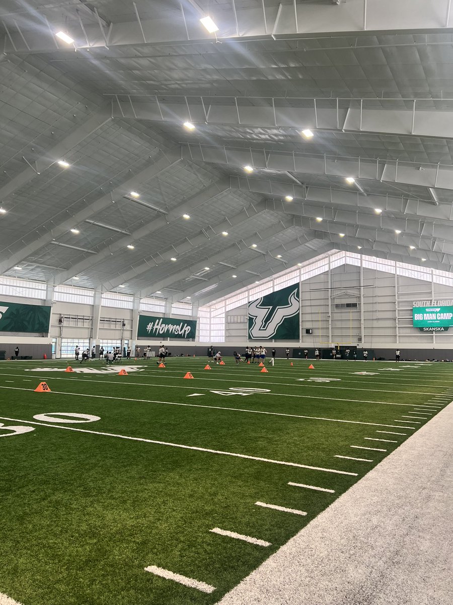 Lets work!! 🐂🤘🏽🔥<a href="/Bdale_Football/">Bdale Football</a> <a href="/USFFootball/">USF Football</a>  <a href="/Lashon_24/">Lashon Echols</a> <a href="/Afriedman74/">Arielle Friedman</a> <a href="/MorganJCardillo/">Morgan Cardillo</a>