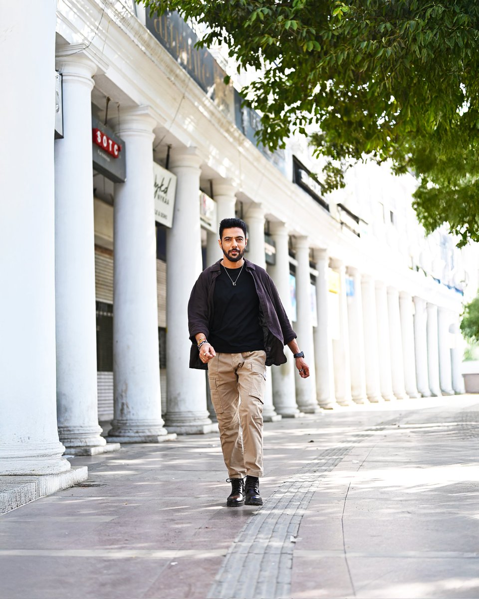 ranveerbrar's tweet image. Casual walk कब main character energy ban jaye…kise pata?
#maincharactervibes