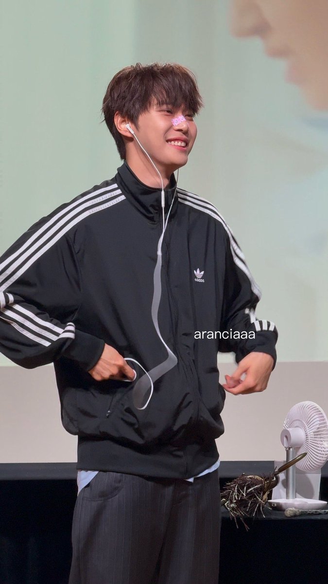 เขินมสกกก โคตรจะแฟนล์หนุ่มเลย😭😭😭😭😭😭😭😭