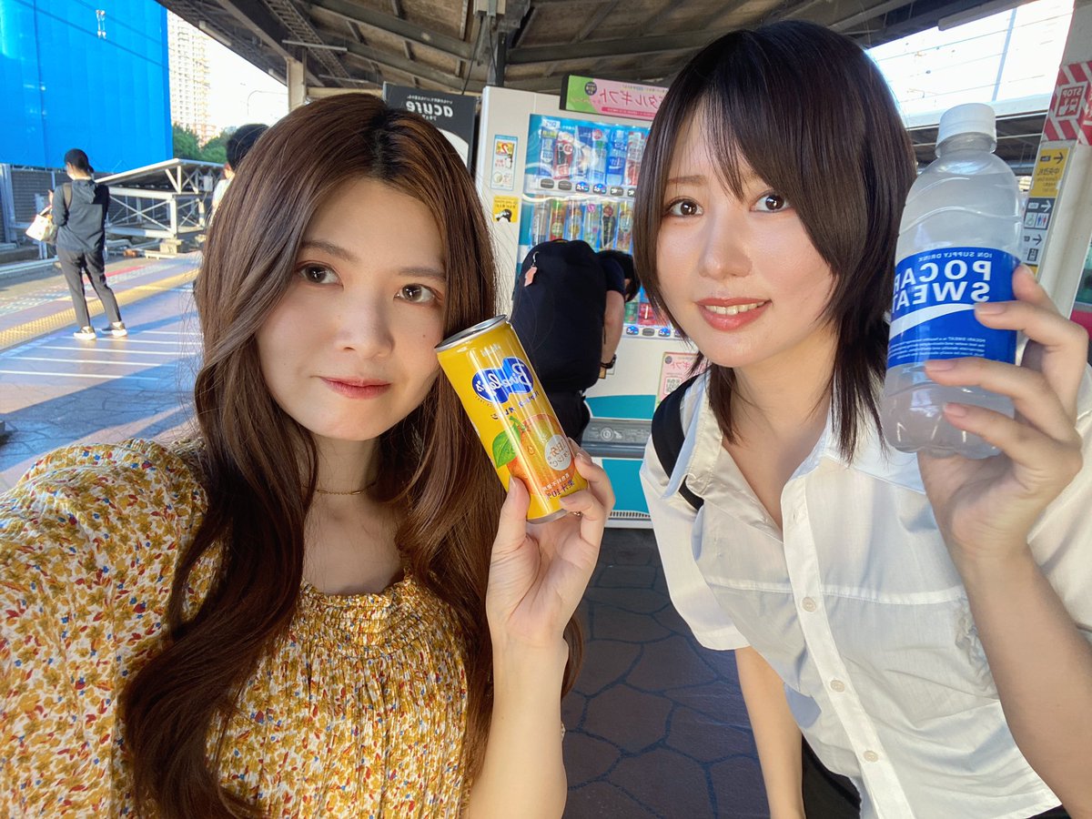 ruu_mep's tweet photo. 幕張メッセ帰り👭この暑さはもう夏だね〜 https://t.co/1JErV6lWM3