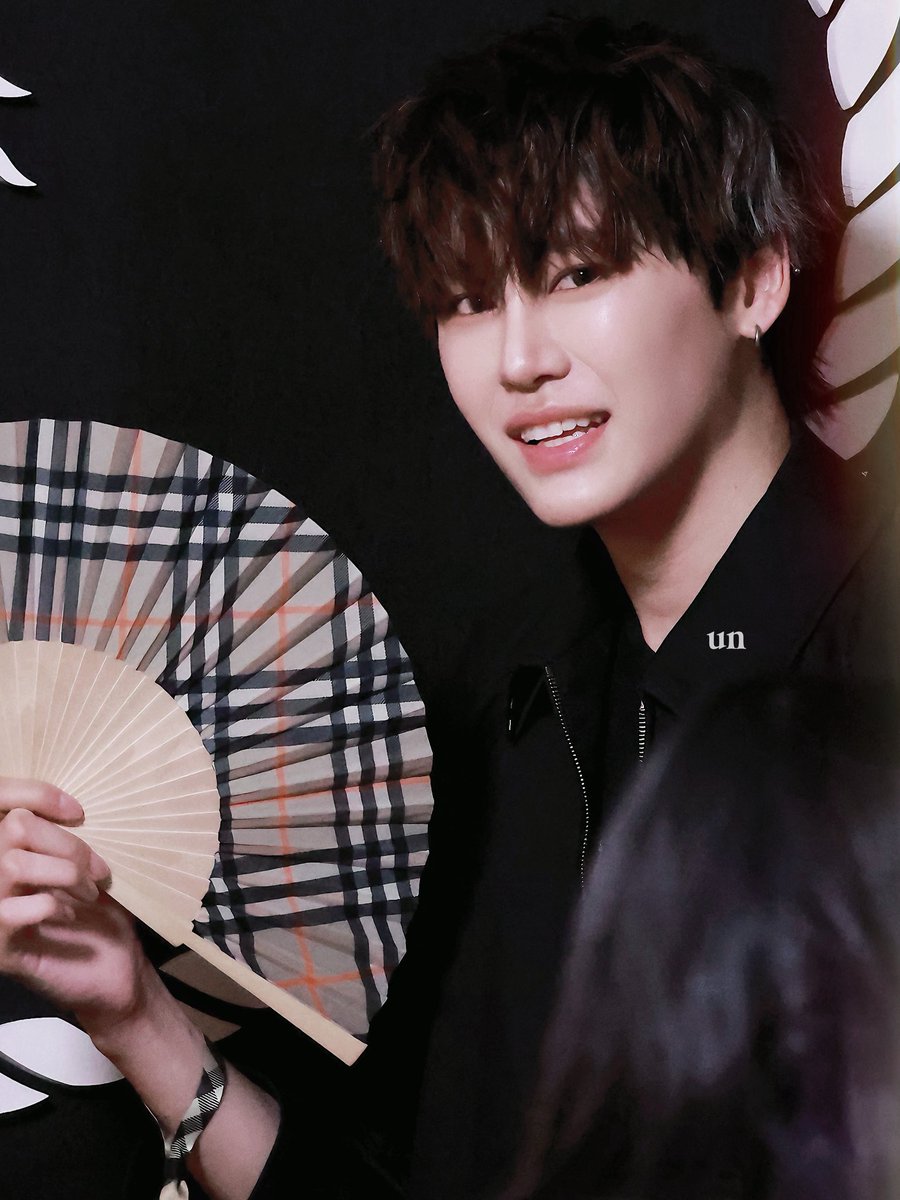 N0ngun_ (@n0ng_un1) on Twitter photo 😼
<a href="/bb0un/">บุนบุ่นบุ้นบุ๊นบุ๋น Mitsuaki Akito🥦</a>
Boun Burberry Festival
#bb0un
#บุ๋นเปรม
#BurberryFestivalinBangkok 😼
<a href="/bb0un/">บุนบุ่นบุ้นบุ๊นบุ๋น Mitsuaki Akito🥦</a>
Boun Burberry Festival
#bb0un
#บุ๋นเปรม
#BurberryFestivalinBangkok