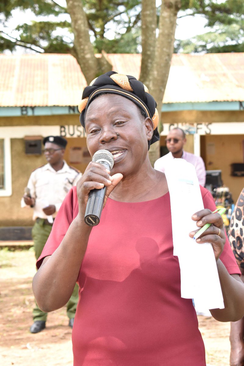 📍 Busia County | Chief’s Center, Busibwabo

Kenya Sugar Board today continued its public participation on proposed polling centres for grower representative elections under the Sugar Act No. 11 of 2024.

Facilitated by Kenya Sugar Board Chairman Eng. Nicholas Gumbo,