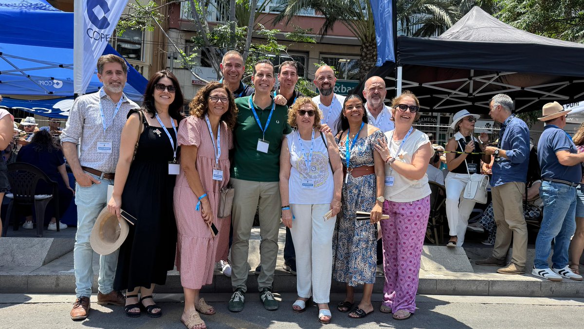 El PSPV-PSOE de la provincia de Alicante ha disfrutado hoy de las Hogueras de Alicante y de una espectacular mascletà. <a href="/ruben_alfaro/">Rubén Alfaro</a> 
#Hogueras2025 #AlicanteEnFesta #PSPV #OrgullDePoble #Mascletà