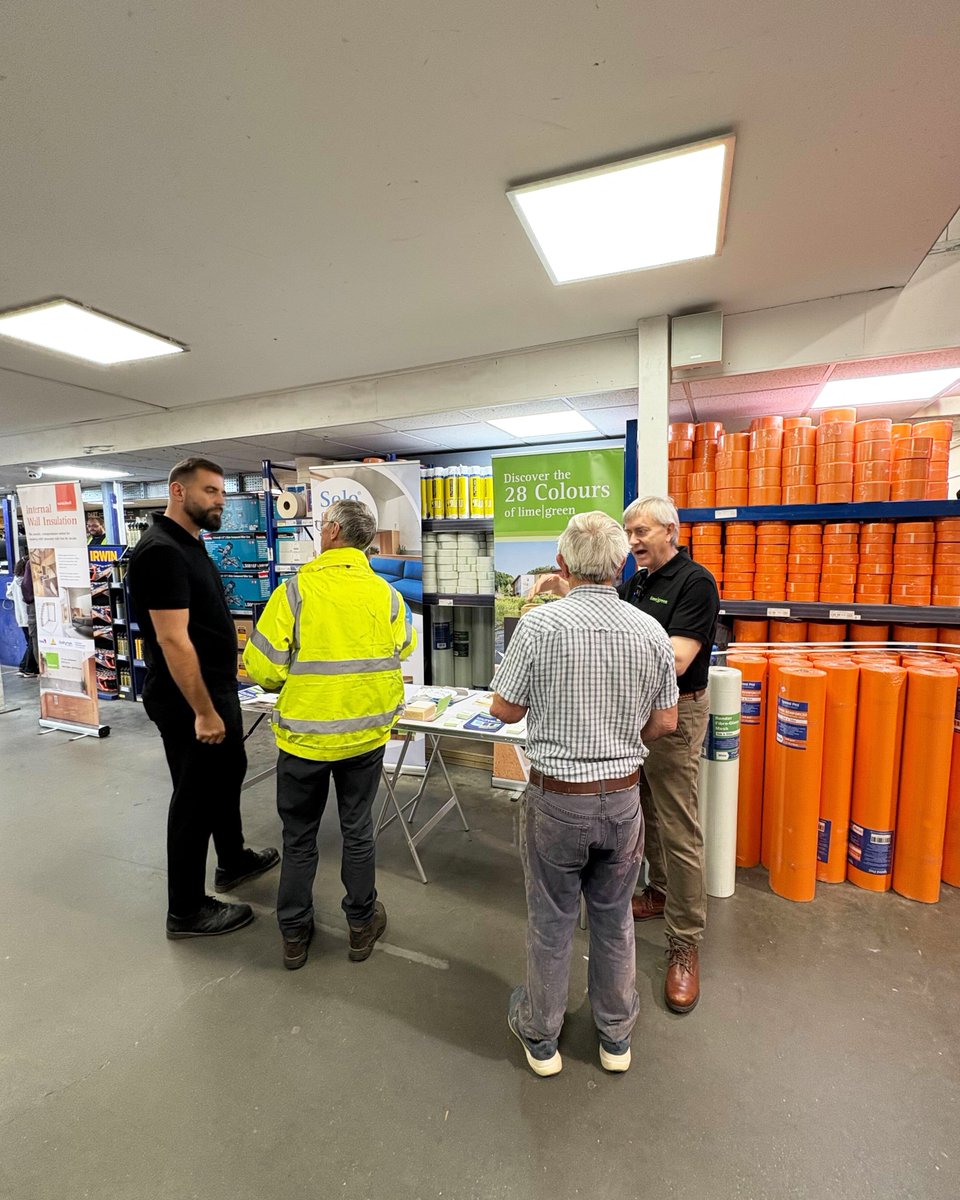 #ThrowbackThursday to Lime Green at our New Southgate branch!

🌿 We saw their amazing product range and had expert-led training.
🤑 You’ll be green with envy if you miss our Lime Green quantity discounts!

Shop in-store &amp; online:
builderdepot.co.uk/brands/lime-gr…