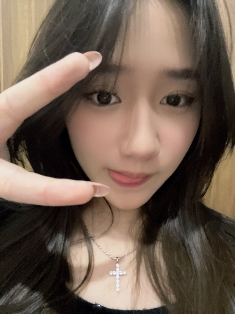 N_CathyJKT48's tweet photo. THANKK YOU VC BULAN INIII YAAA🙌🏻🤍 https://t.co/hLXZxE14aV