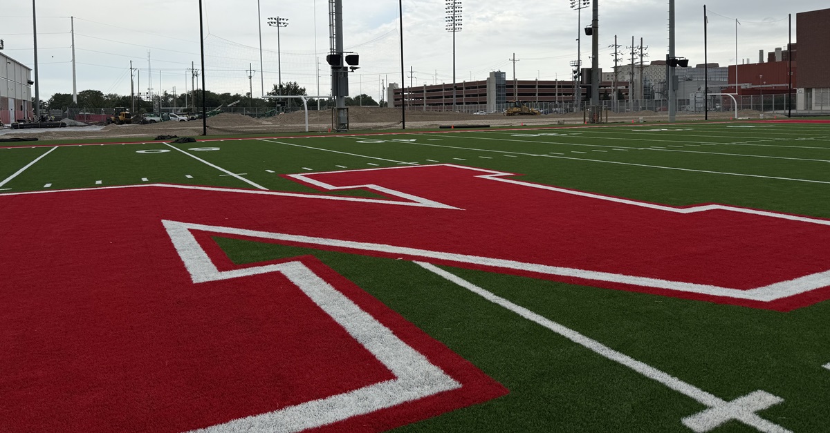 ProfileGolf's tweet image. At @UNLincoln with @HuskersTurf & @LloydCivilSport. Tilling in Profile Greens Grade® PPC for FB practice field reno to boost O₂, H₂O & nutrient availability for better infiltration & compaction resistance. Managing a golf course or a sports field = same goal...healthier turf.