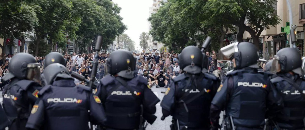 🔴 La huelga en Cádiz vuelve a poner sobre la mesa lo ya vivido en las movilizaciones del metal en Cantabria: patronales que bloquean convenios, introducen medidas de flexibilización y agravan las condiciones de trabajo para seguir amasando a nuestra costa enorme beneficios.