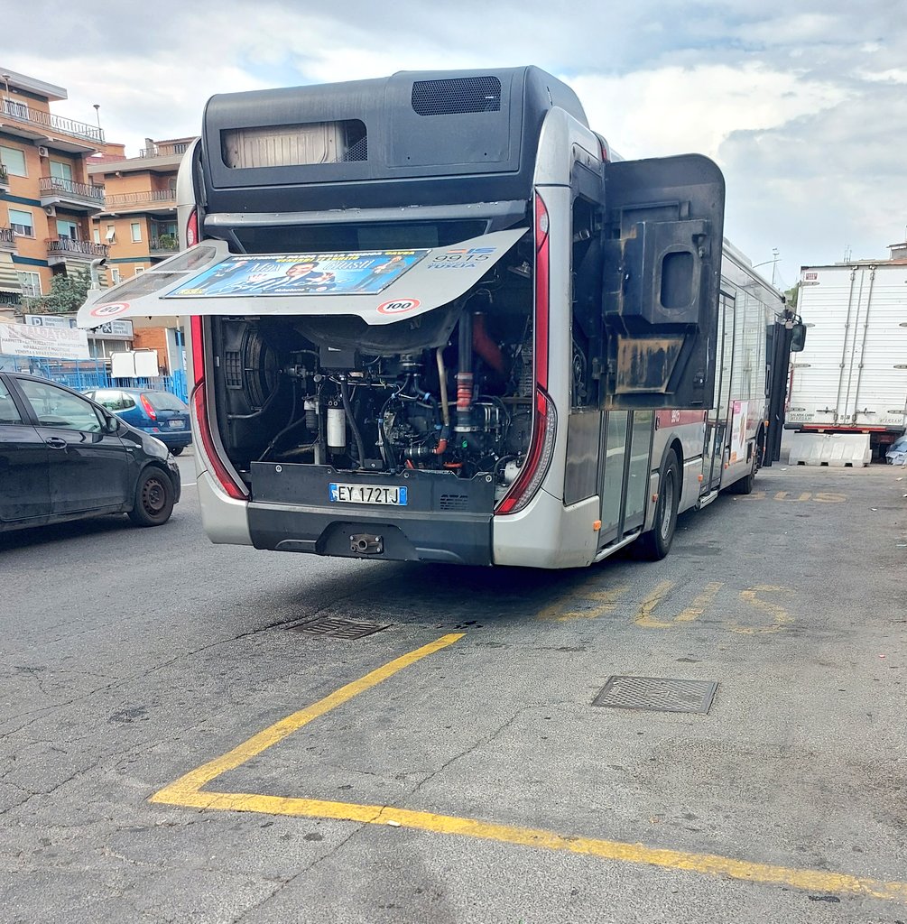 Mercurio Viaggiatore (@mercuriopsi) on Twitter photo #Roma - uno dei nuovissimi #bus elettrici, il 90% dei nuovi bus ibridi/elettrici secondo l'Ass <a href="/eugenio_patane/">Eugenio Patanè</a>, GUASTO su Via Battistini, linea 146 per Ospedale Gemelli
(in realtà un vecchio bus ex-#RomaTPL,da monitoraggio il 40%)
<a href="/CorteContiPress/">Corte dei conti</a> <a href="/ART_Trasporti/">Autorità di regolazione dei trasporti</a> <a href="/gualtierieurope/">Roberto Gualtieri</a> #Roma - uno dei nuovissimi #bus elettrici, il 90% dei nuovi bus ibridi/elettrici secondo l'Ass <a href="/eugenio_patane/">Eugenio Patanè</a>, GUASTO su Via Battistini, linea 146 per Ospedale Gemelli
(in realtà un vecchio bus ex-#RomaTPL,da monitoraggio il 40%)
<a href="/CorteContiPress/">Corte dei conti</a> <a href="/ART_Trasporti/">Autorità di regolazione dei trasporti</a> <a href="/gualtierieurope/">Roberto Gualtieri</a>