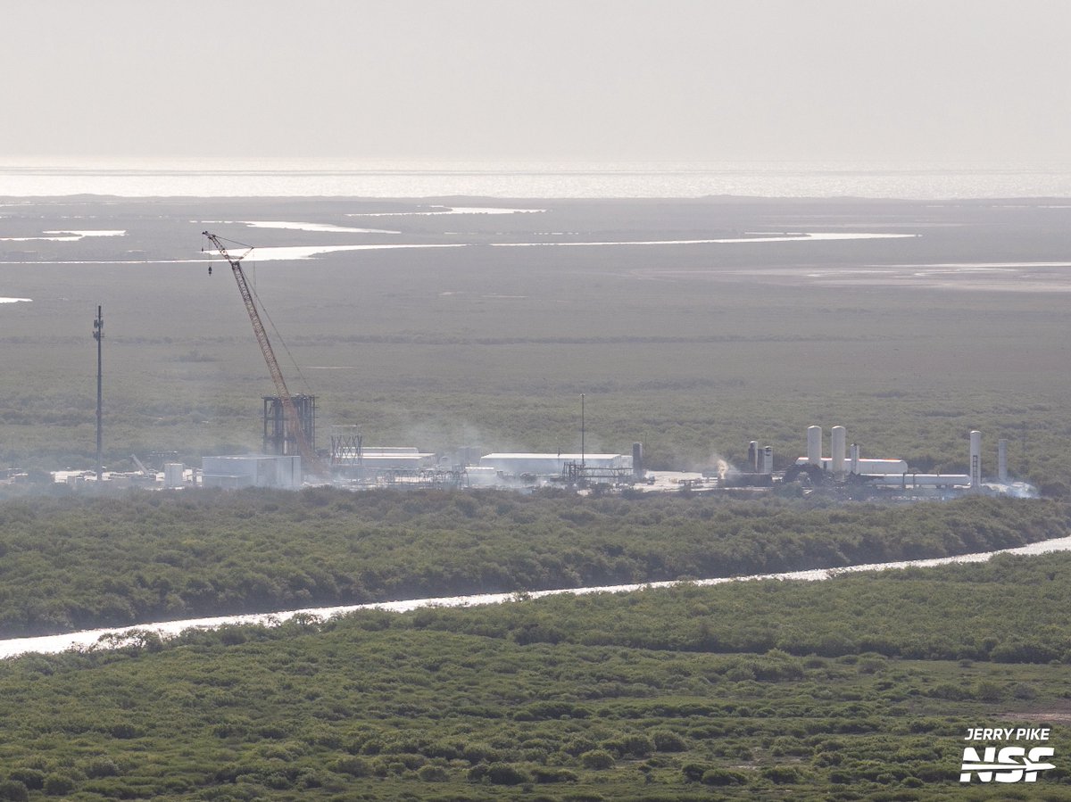 JerryPikePhoto's tweet image. Status of Masseys Test site as of this morning. Watch live: nsf.live/starbase