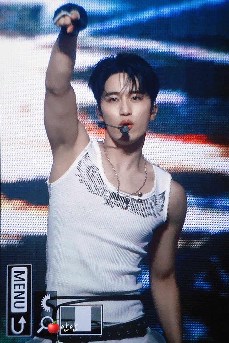 Junwoo #준우 #LUN8 #arms #armpit