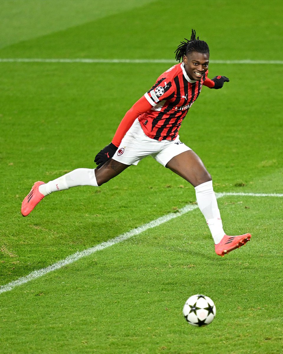 Always smiling 😄🏄‍♂️

#UCL