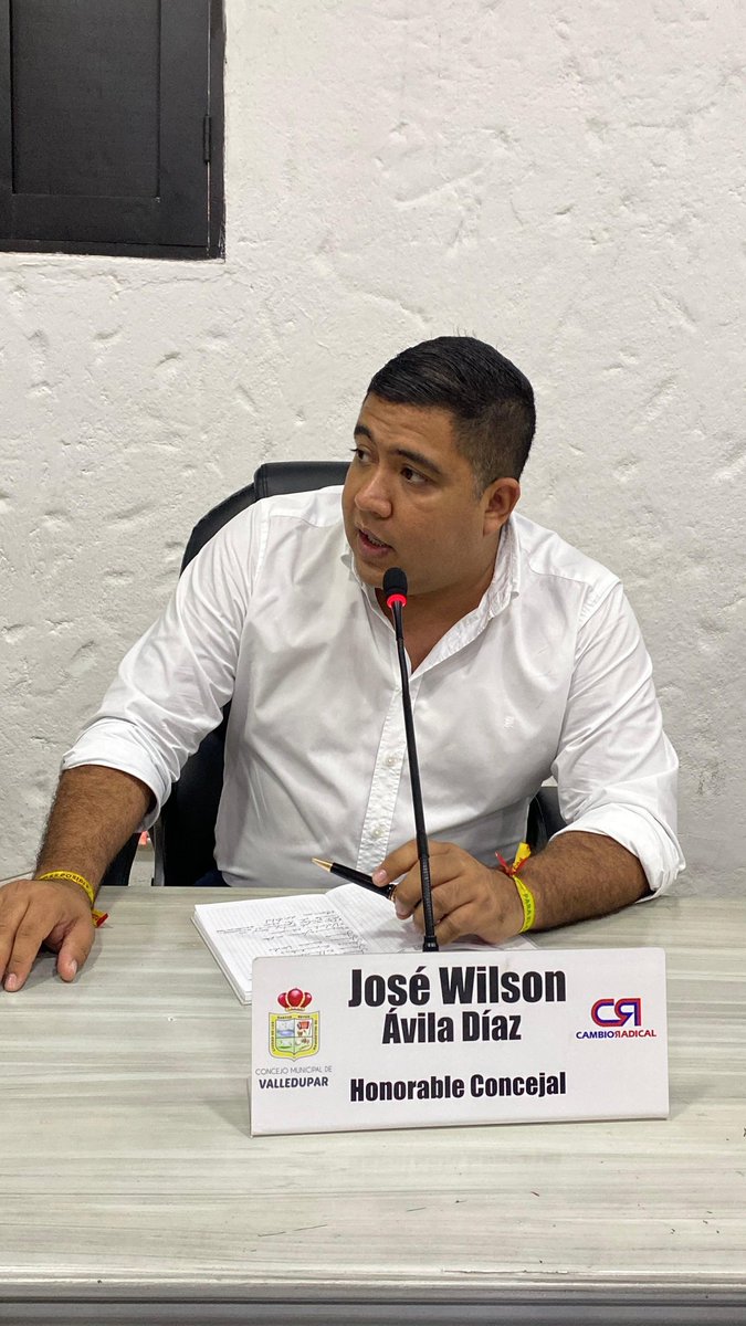 El concejal José Wilson Ávila enfatizó en un llamado, "Hago un llamado a las oficinas responsables para que asuman con compromiso el deber de atender la problemática que enfrentan los jóvenes en Valledupar. ¡Es hora de actuar con responsabilidad!"