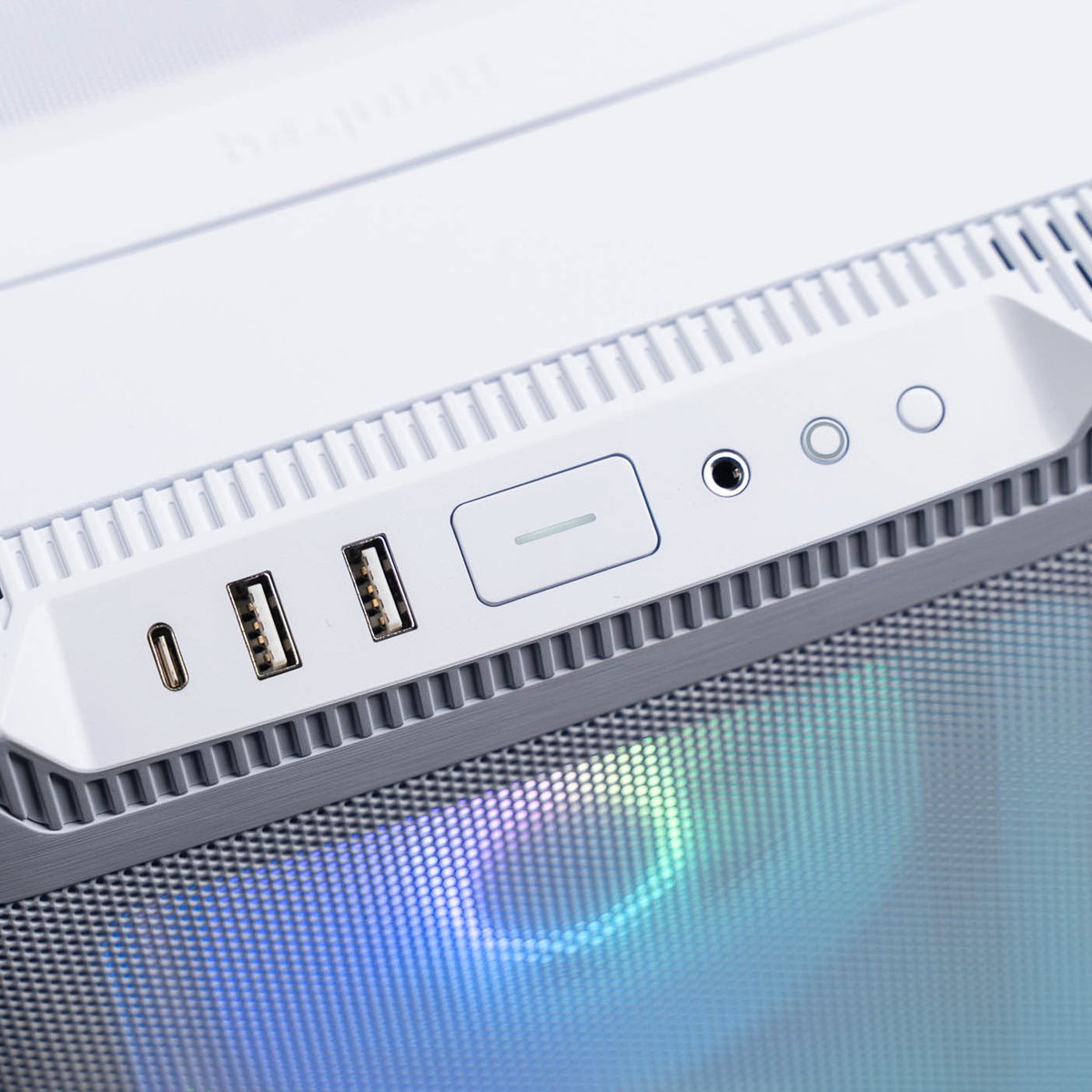 bequietofficial's tweet photo. Pure Base 501 LX in action – courtesy of AllroundPC.

Would you go for a white build like this? Or do you prefer the stealthy black look?
Let us know below! 👇

#PureBase501LX #bequiet #CleanBuild #PCBuildGoals #WhitePC #AllroundPC #ARGBFront #QuietBuild #GamingSetup https://t.co/gzER8MLFUT