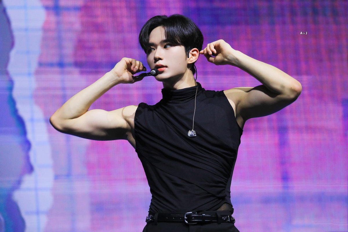 Junseo #김준서 #WEi #BOYS2PLANET #armpit #arms