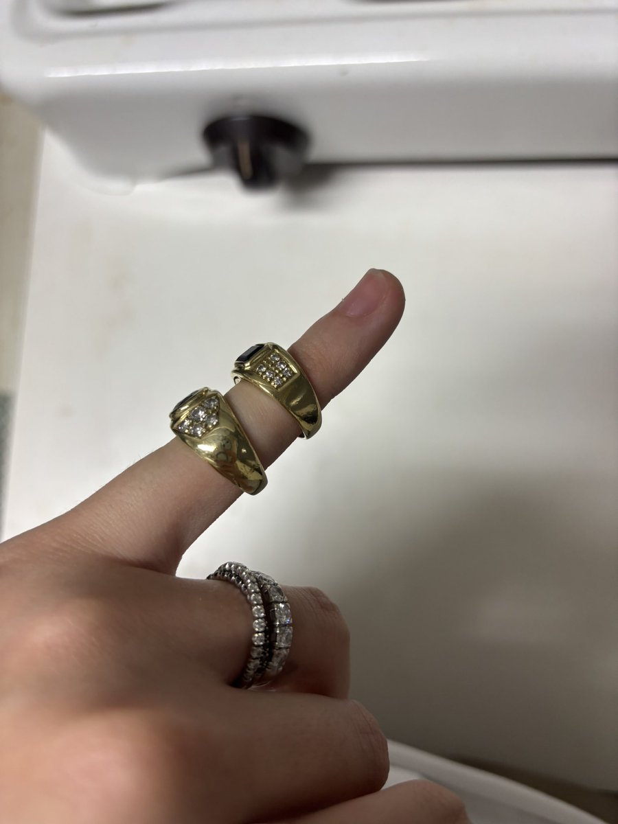 Friendly reminder, lucidate i vostri anelli non fate come me