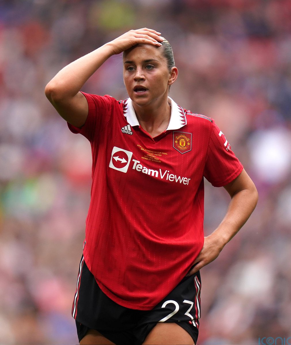 Short back when Ruso said that she coming to Arsenal to play Champion league football ⚽, Many people are fans took it like a joke.
But later she managed to win for us another Champion league trophy 🏆.
🧐💝🤫🤗🫡