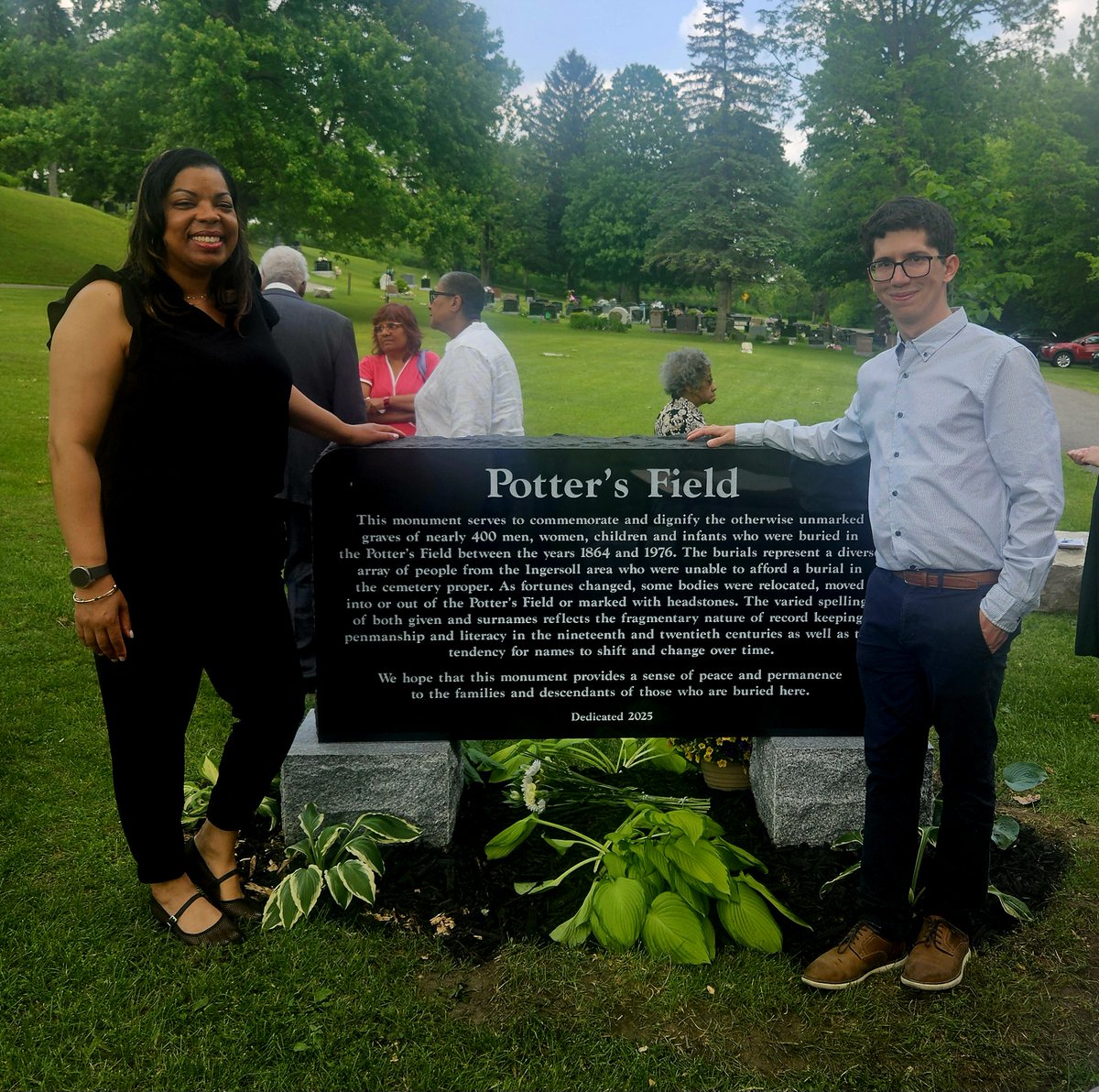 On Juneteenth, we honour the people who came to Canada via the Underground Railroad. Earlier this month, Ingersoll, Ontario erected a memorial to those buried in their "Potters Field," including one Chicagoan's relatives escaping slavery. Story: tinyurl.com/4vdj7zr8