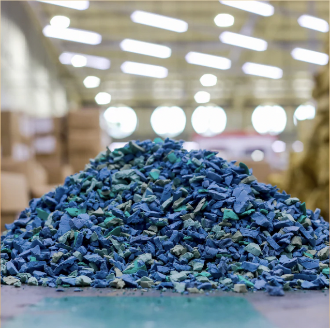 Big news for sustainable footwear! Heeluxe Lab confirms Blumaka’s recycled foam insoles rival top-performing materials—proving high-performance and circularity can go hand-in-hand. 

Full story: outdoorsportswire.com/heeluxe-lab-re…

#SustainableShoes #FootwearInnovation